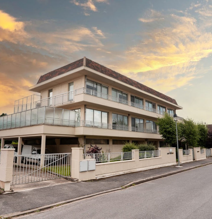 <p> Gometz-la-Ville (91) - the head office</p>